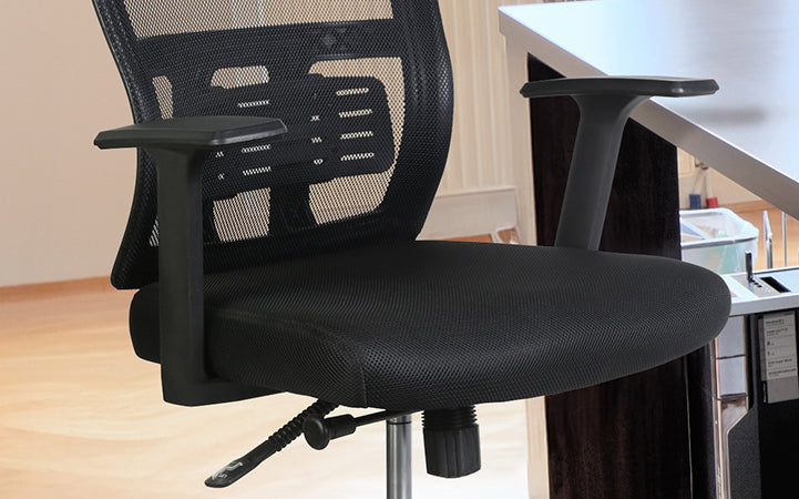Xtech Fazzina Chair Exec Black/w/arm/mesh XTF-OC413