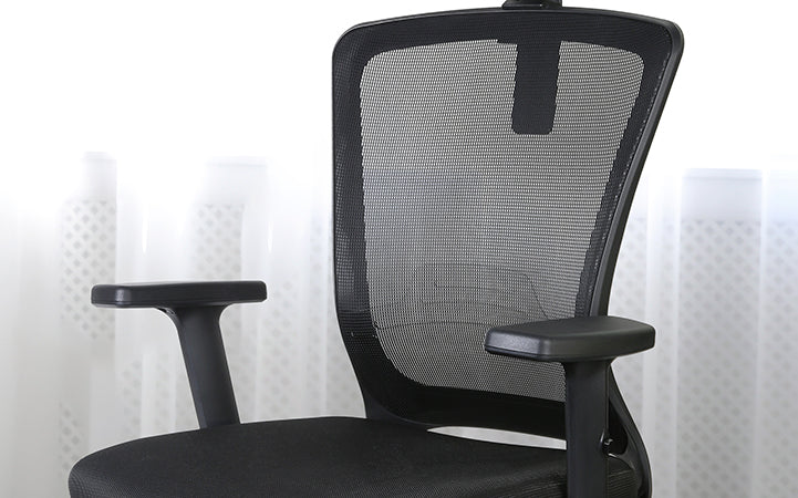 Xtech Avignon Chair Exec Blackwarmheadrestmesh XTF-OC414